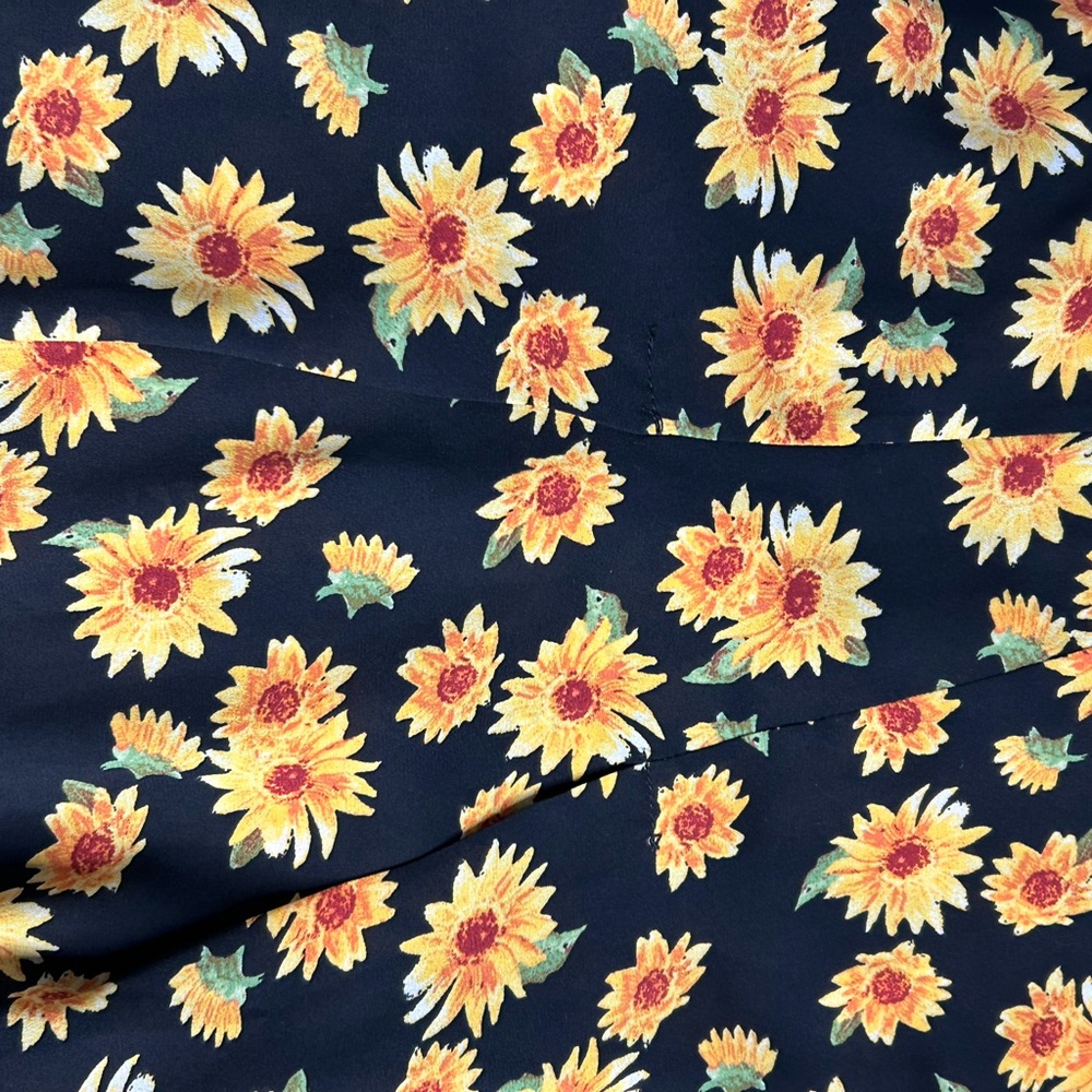 Sunflower blouse by Pleione- size medium - Picture 7 of 7